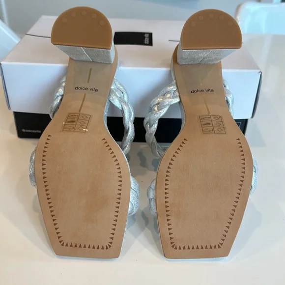 Dolce Vita Paily Silver Metallic Stella Block Heels 6.5 NEW!! - Picture 5 of 6